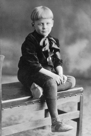 Allen Crosby at about six years old, 1922.
