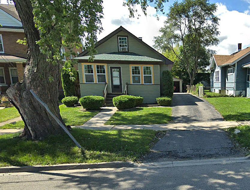226 North Jackson Street, Waukegan.