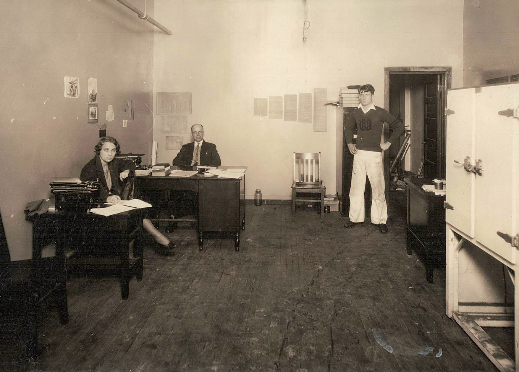 Water Service Company office, Libertyville, about 1931.