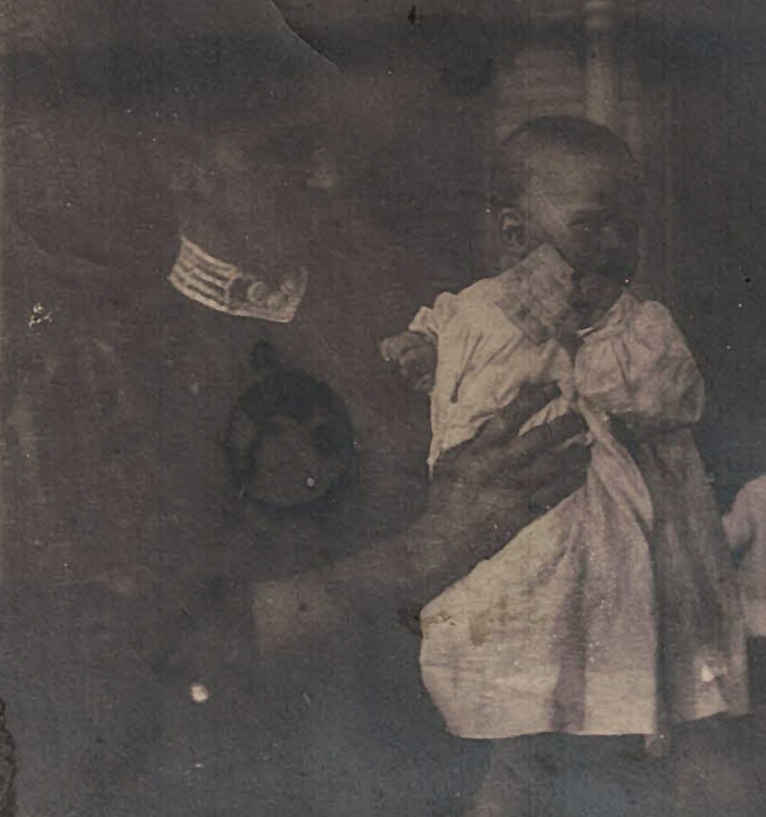 Teresa Crosby and David in Chicago, about 1908.